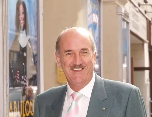 Russ Abbot Net Worth, Height, Weight, Career, Age And More