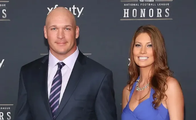 Brian Urlacher Wife, Height, Weight, Career, Age, Net Worth And More