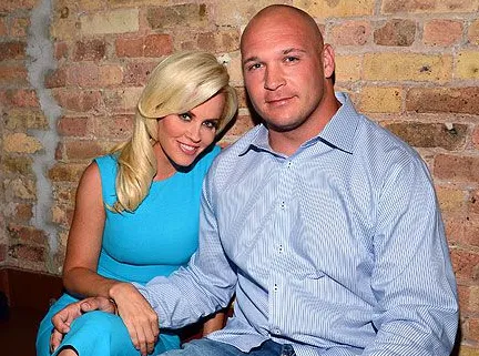 Brian Urlacher Wife, Height, Weight, Career, Age, Net Worth And More