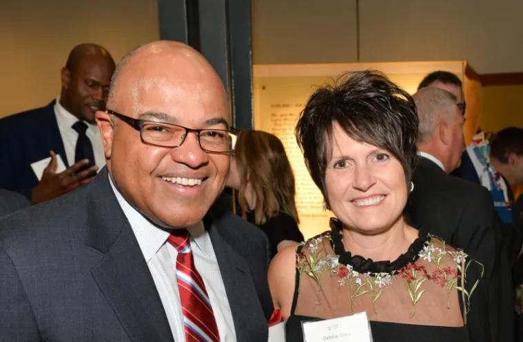 Mike Tirico Wife, Age, Height, Weight, Career, Net Worth And More